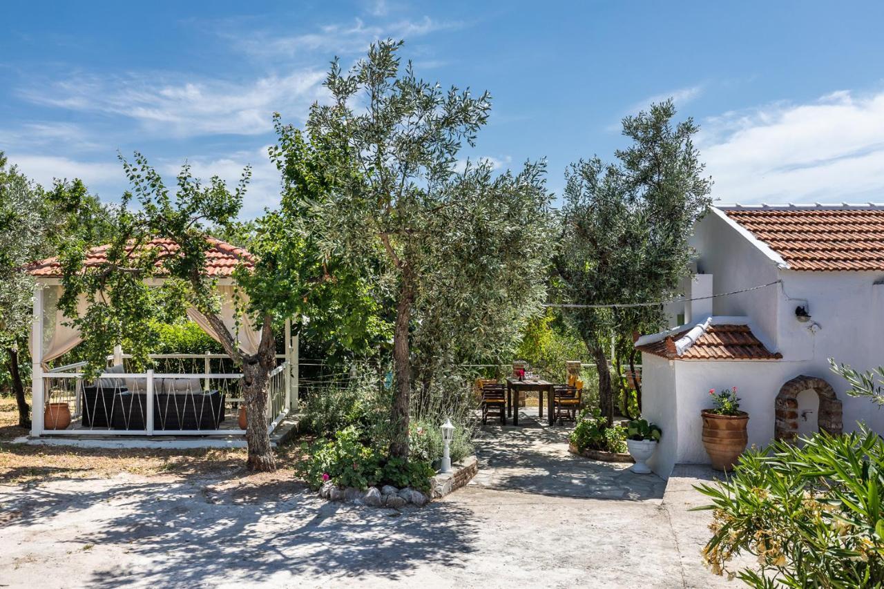 Skopelos Amigdalia Cottage Exterior photo